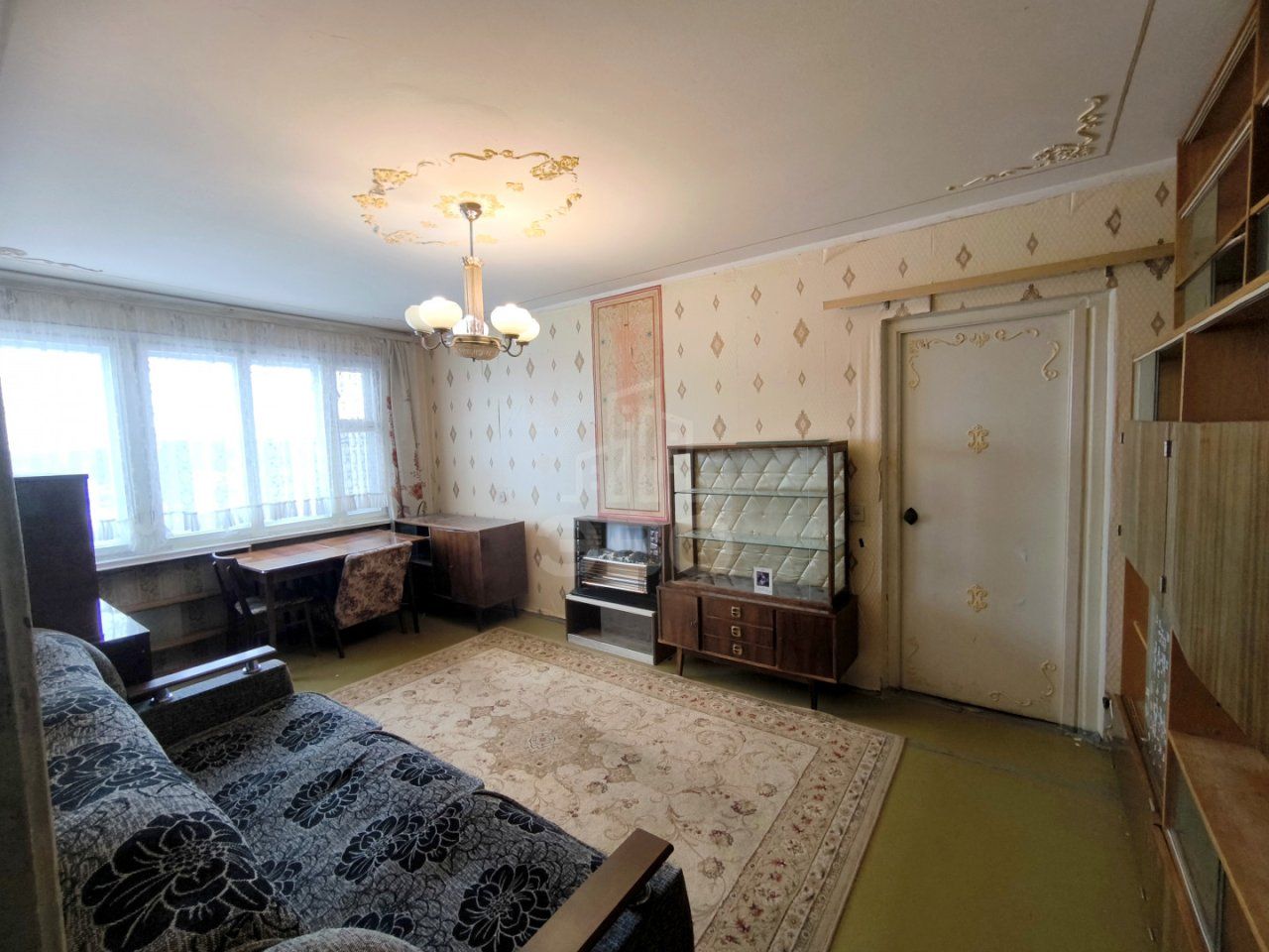 трехкомнатная квартира в Санкт-Петербурге по адресу: Ораниенбаумский проспект, 37, к 1, литера А