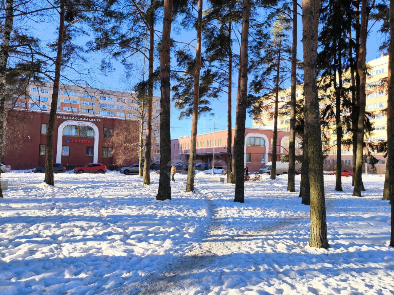 трехкомнатная квартира в Санкт-Петербурге по адресу: Ораниенбаумский проспект, 37, к 1, литера А