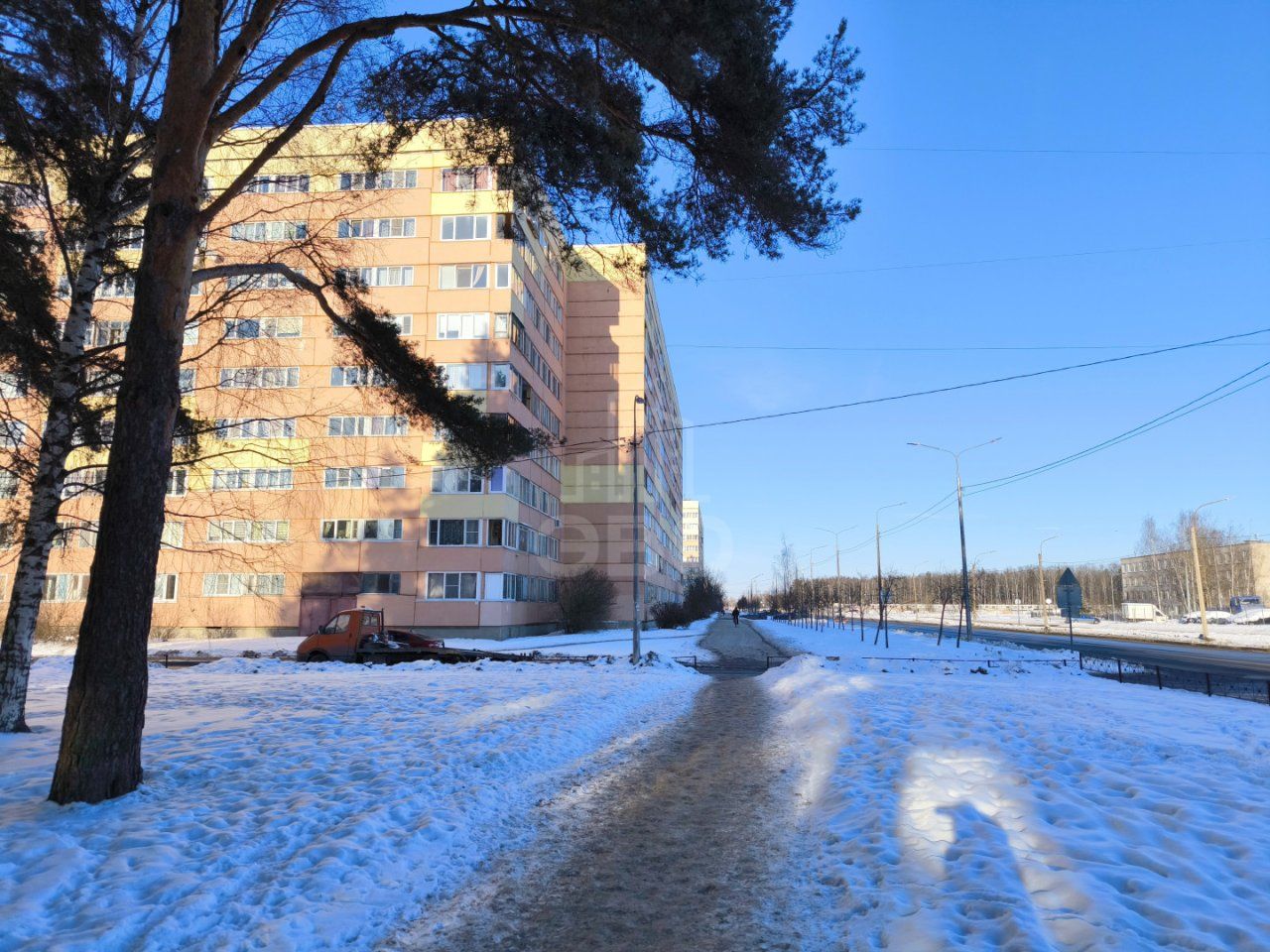 трехкомнатная квартира в Санкт-Петербурге по адресу: Ораниенбаумский проспект, 37, к 1, литера А