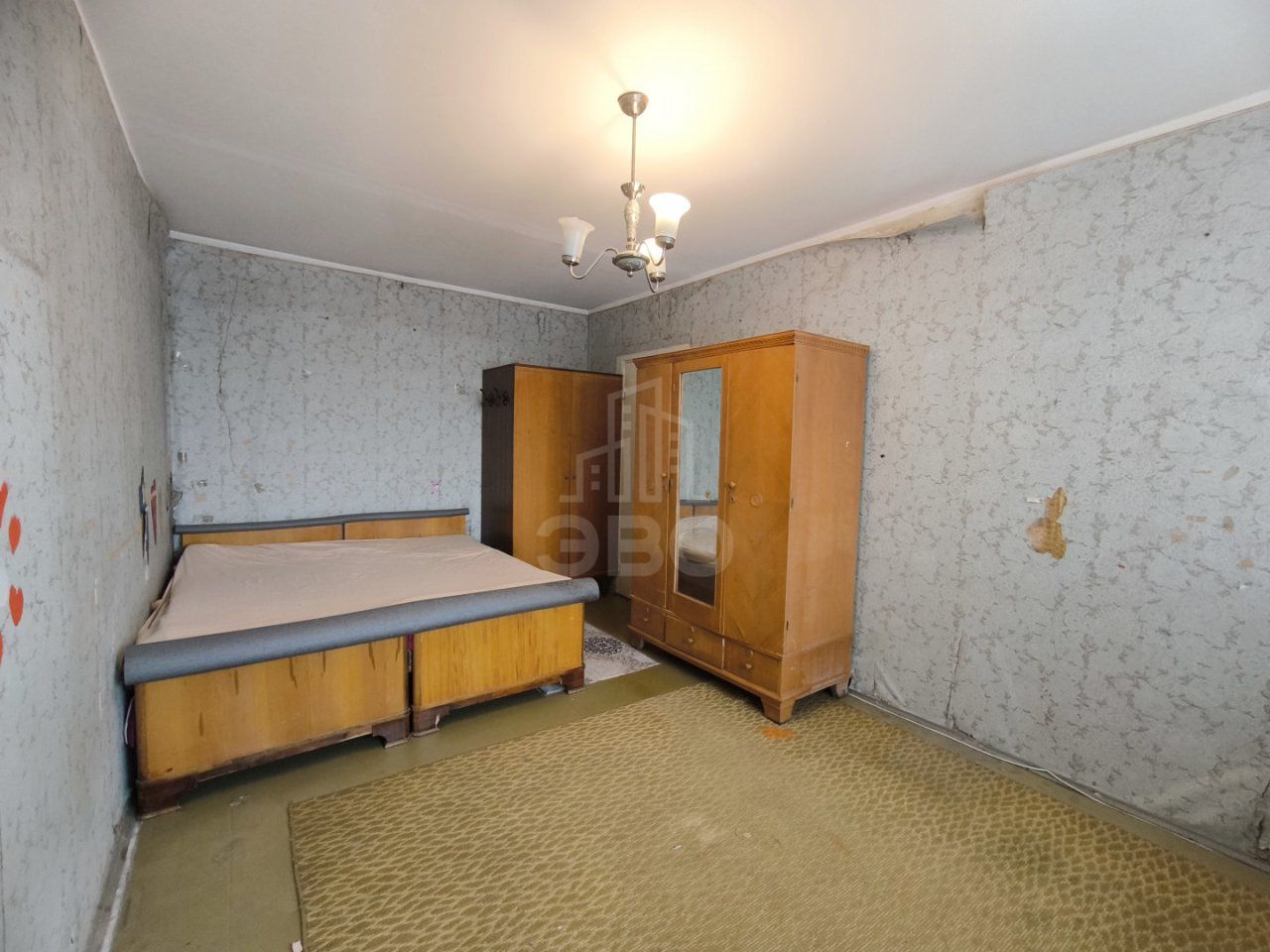 трехкомнатная квартира в Санкт-Петербурге по адресу: Ораниенбаумский проспект, 37, к 1, литера А