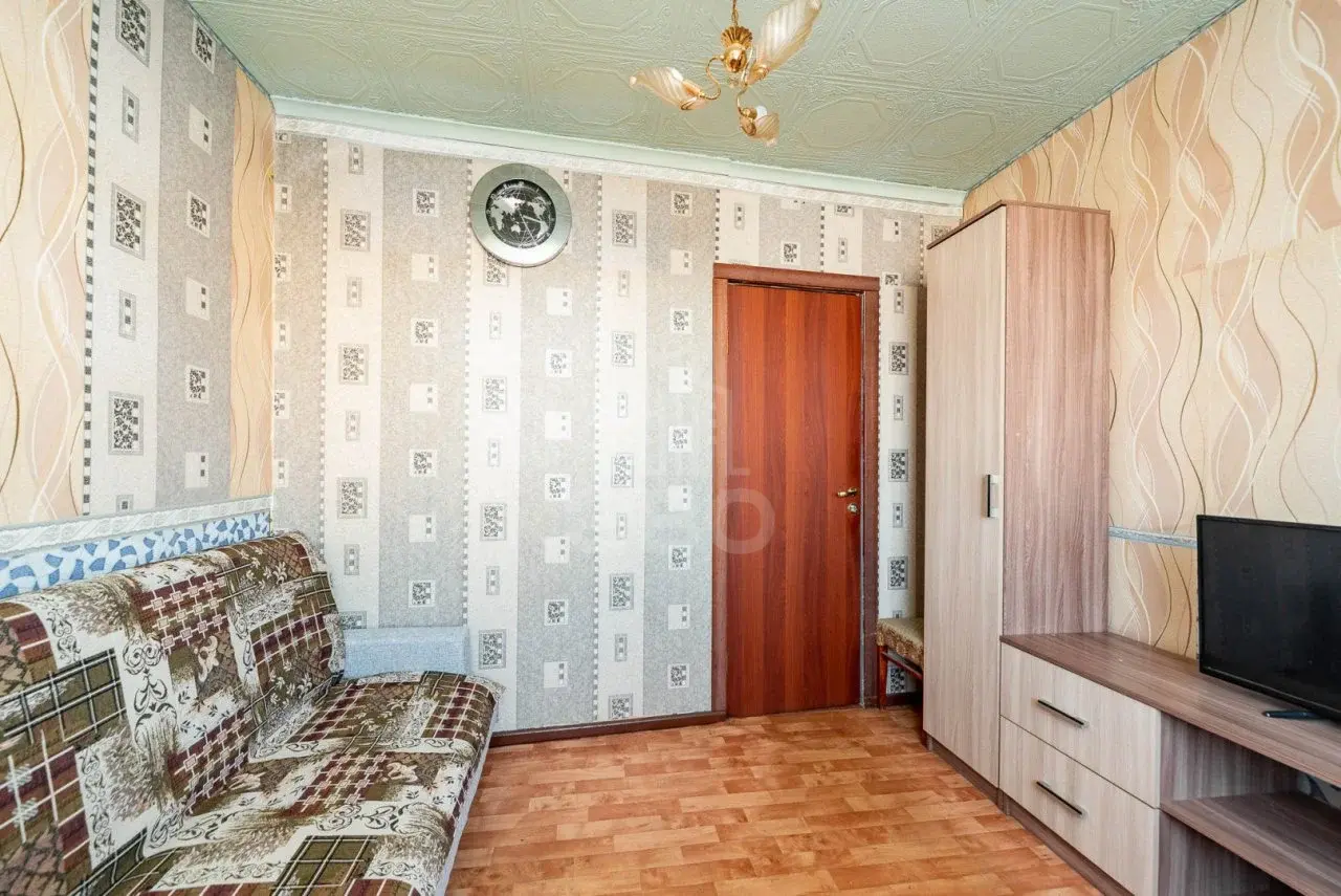 трехкомнатная квартира в Санкт-Петербурге по адресу: Бухарестская ул., 67, к 1