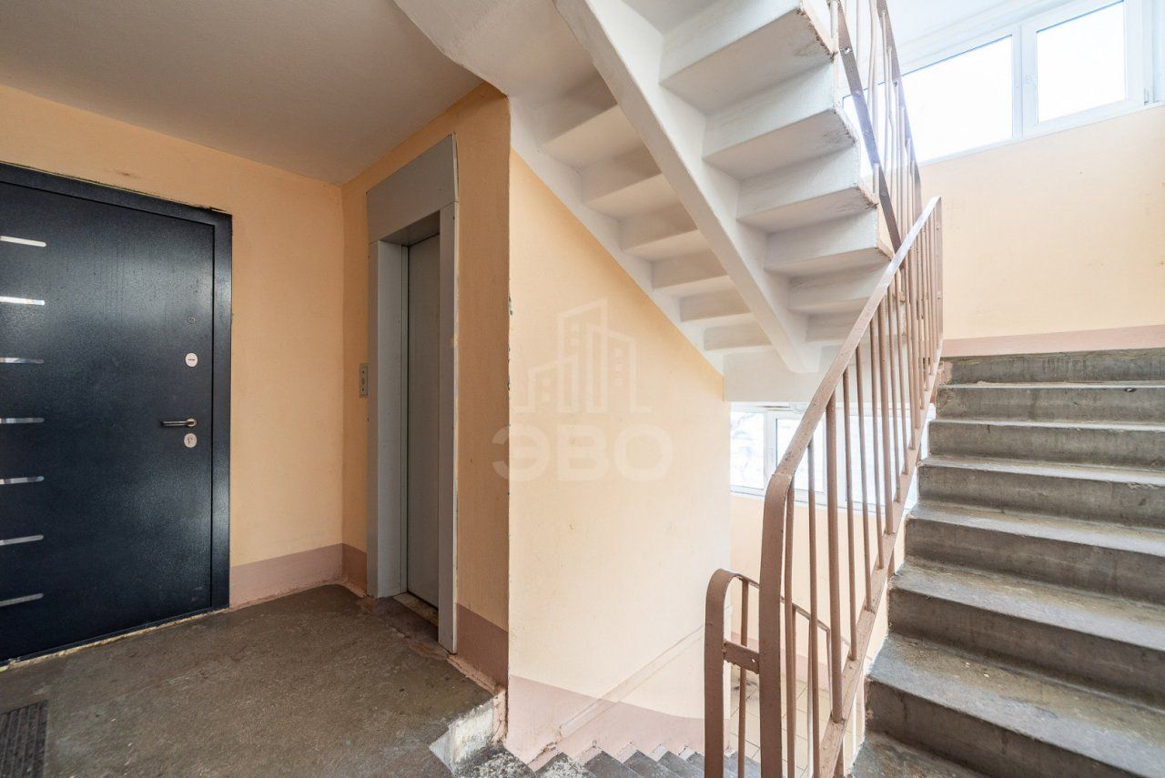 трехкомнатная квартира в Санкт-Петербурге по адресу: Бухарестская ул., 67, к 1