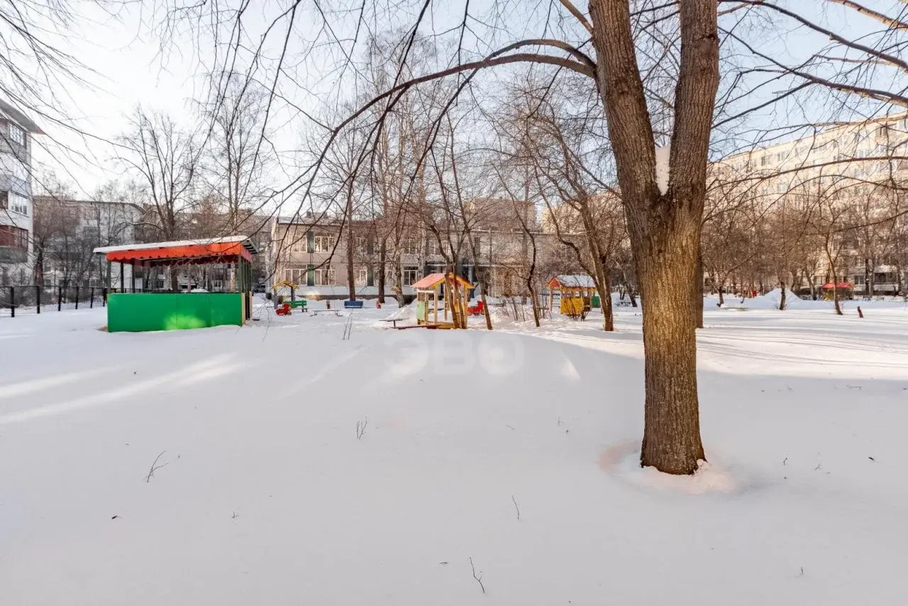 трехкомнатная квартира в Санкт-Петербурге по адресу: Бухарестская ул., 67, к 1
