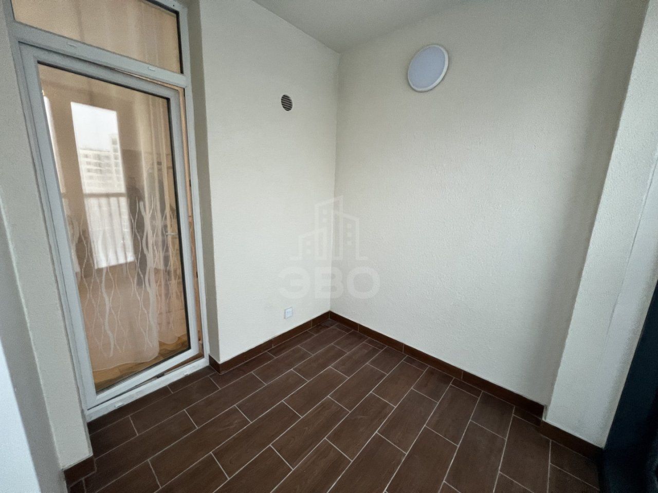 трехкомнатная квартира в Санкт-Петербурге по адресу: Миклухо Маклая наб., 3, к 1