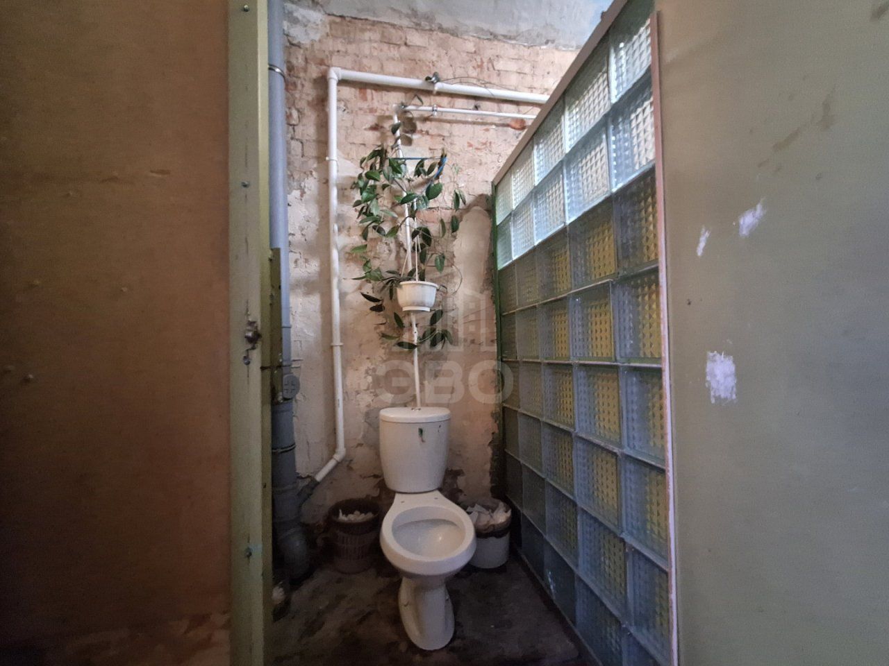 комната в Санкт-Петербурге по адресу: Нарвский проспект, 9, к 3