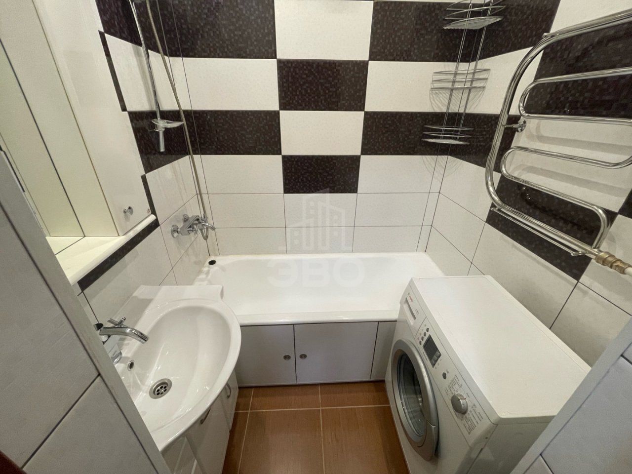 однокомнатная квартира в Санкт-Петербурге по адресу: Школьная ул., 14