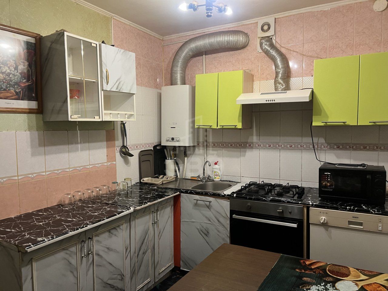 трехкомнатная квартира в Санкт-Петербурге по адресу: Восстания пл., 11