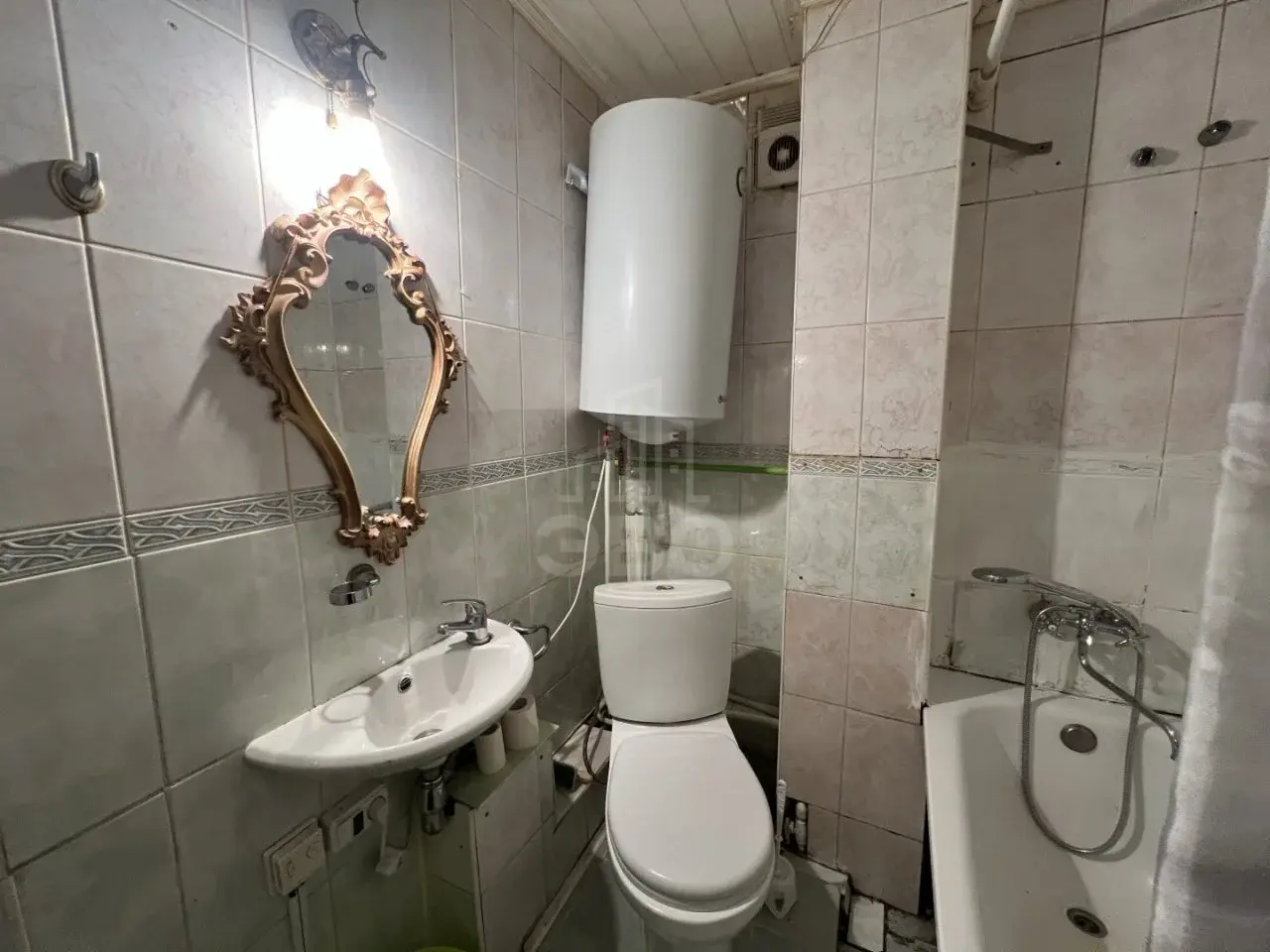 трехкомнатная квартира в Санкт-Петербурге по адресу: Восстания пл., 11