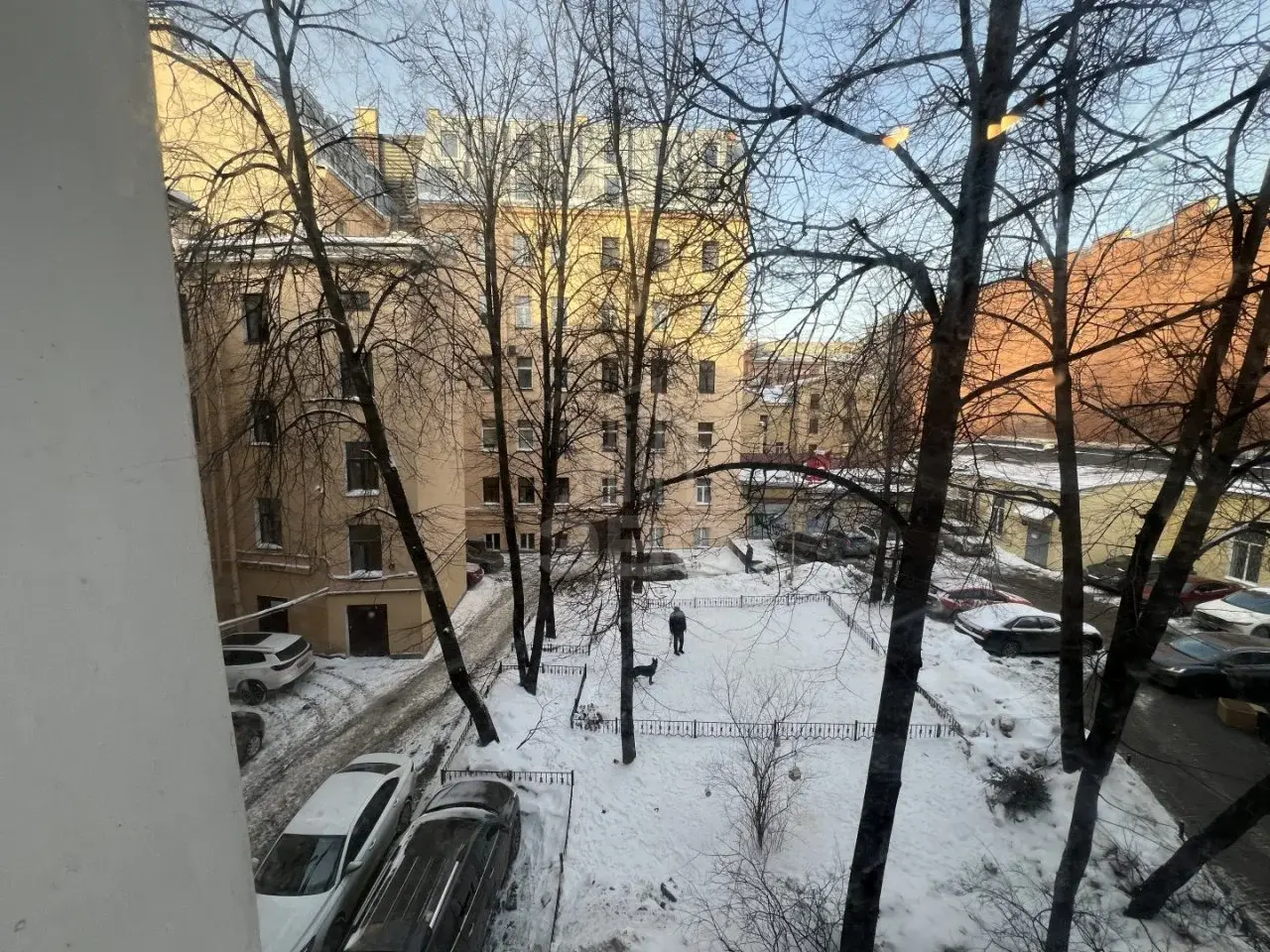 трехкомнатная квартира в Санкт-Петербурге по адресу: Восстания пл., 11