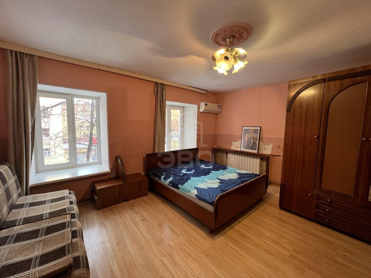 трехкомнатная квартира в Санкт-Петербурге по адресу: Восстания пл., 11