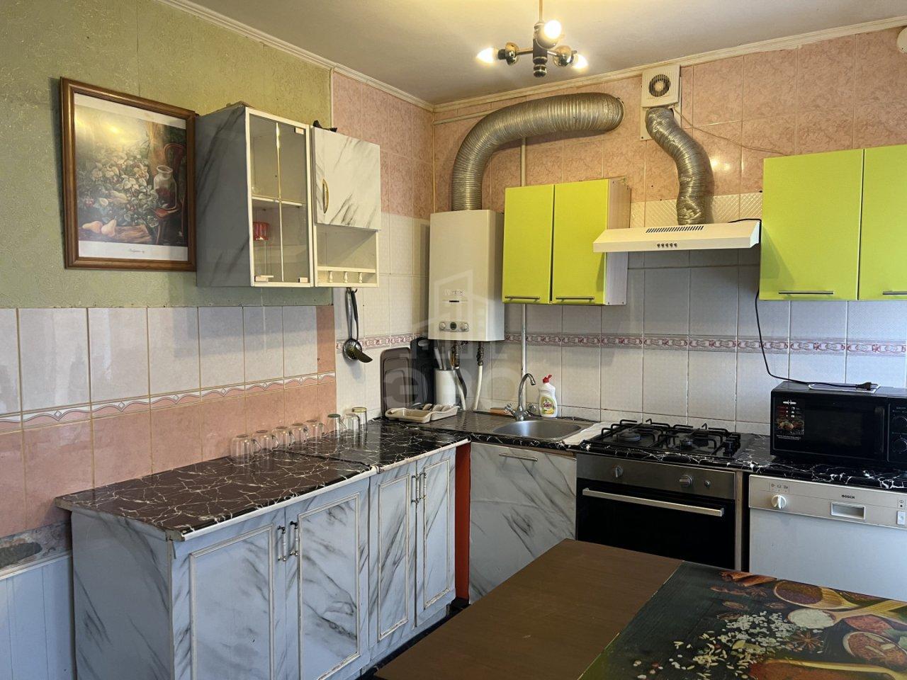 трехкомнатная квартира в Санкт-Петербурге по адресу: Восстания пл., 11