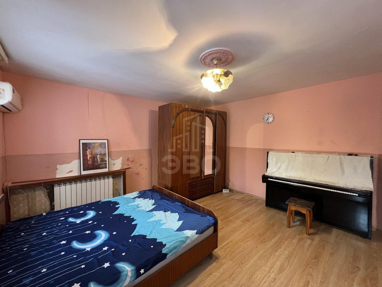 трехкомнатная квартира в Санкт-Петербурге по адресу: Восстания пл., 11