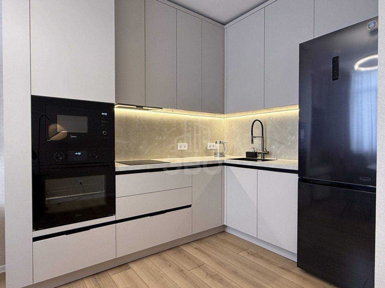 двухкомнатная квартира в Ленинградской области по адресу: Мира ул., 7, к 2