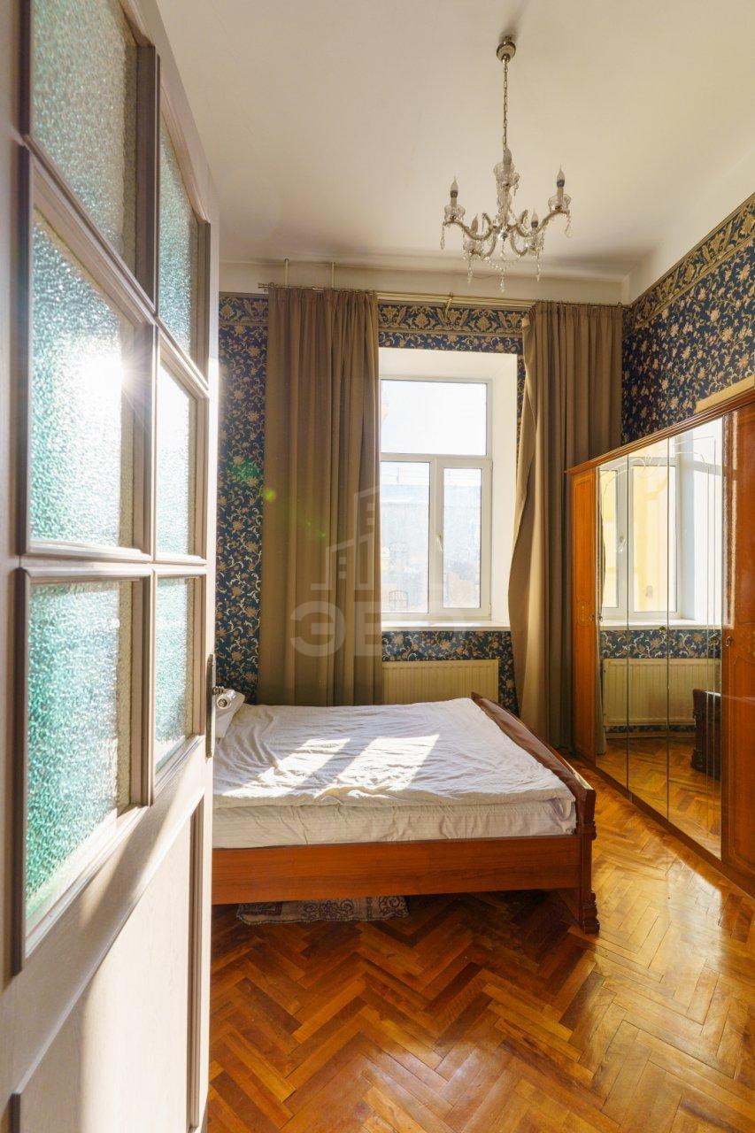 двухкомнатная квартира в Санкт-Петербурге по адресу: Шпалерная ул., 30