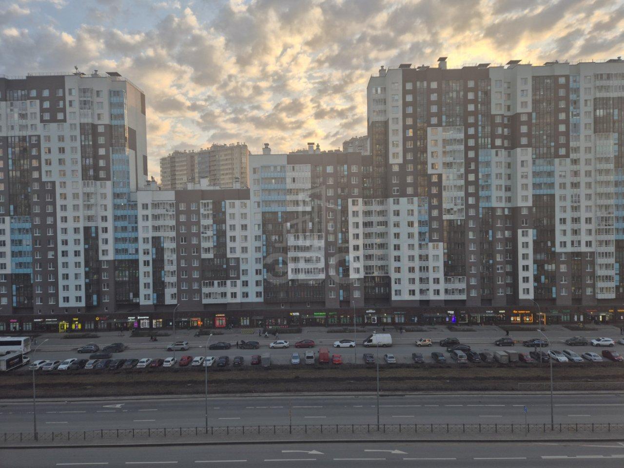 однокомнатная квартира в Санкт-Петербурге по адресу: Комендантский проспект, 71