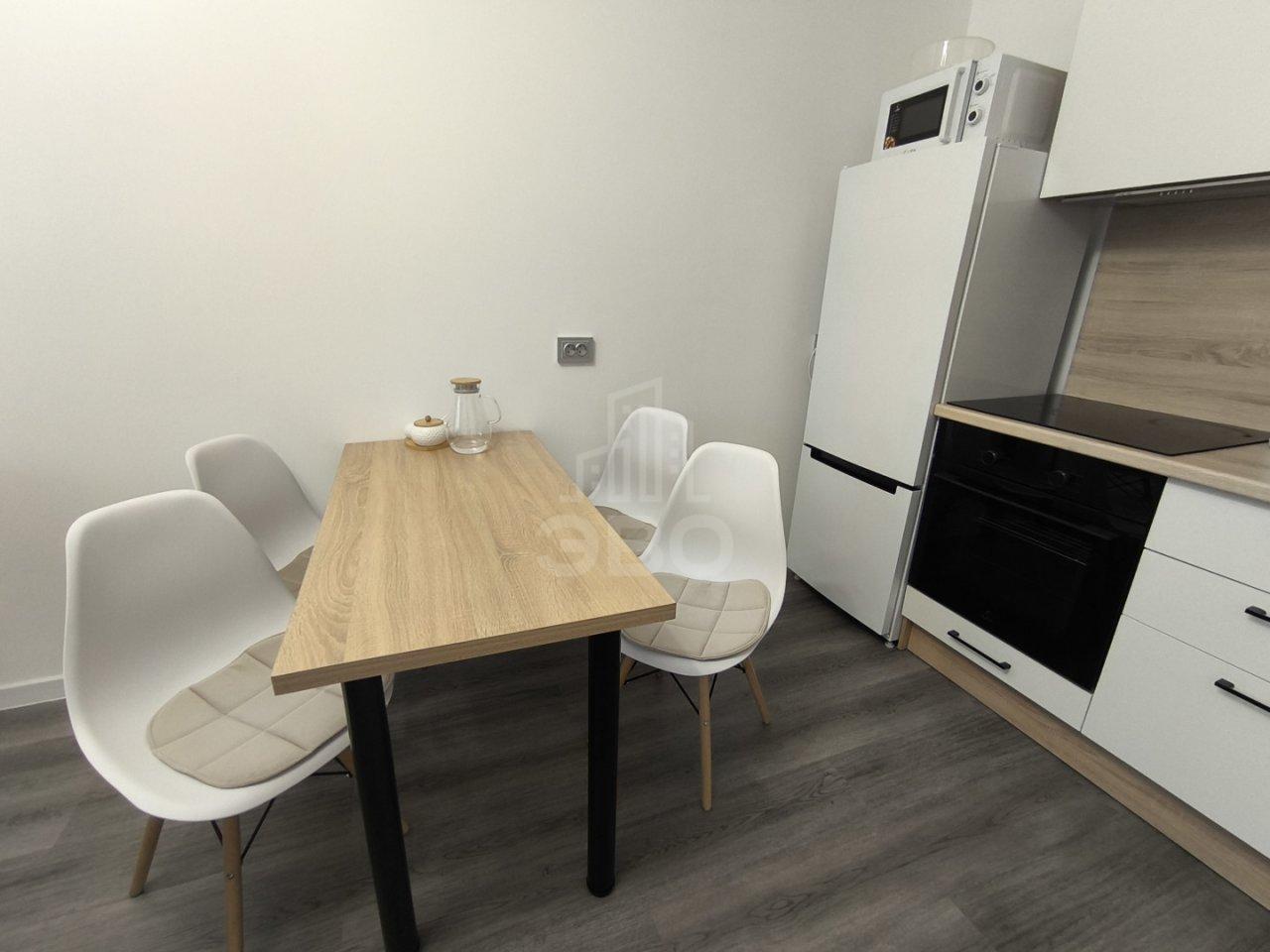 однокомнатная квартира в Санкт-Петербурге по адресу: Ветеранов проспект, 210, строение 1