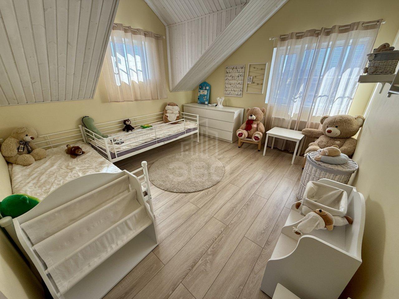 загородная недвижимость в Ленинградской области по адресу: Рябиновая ул., 17