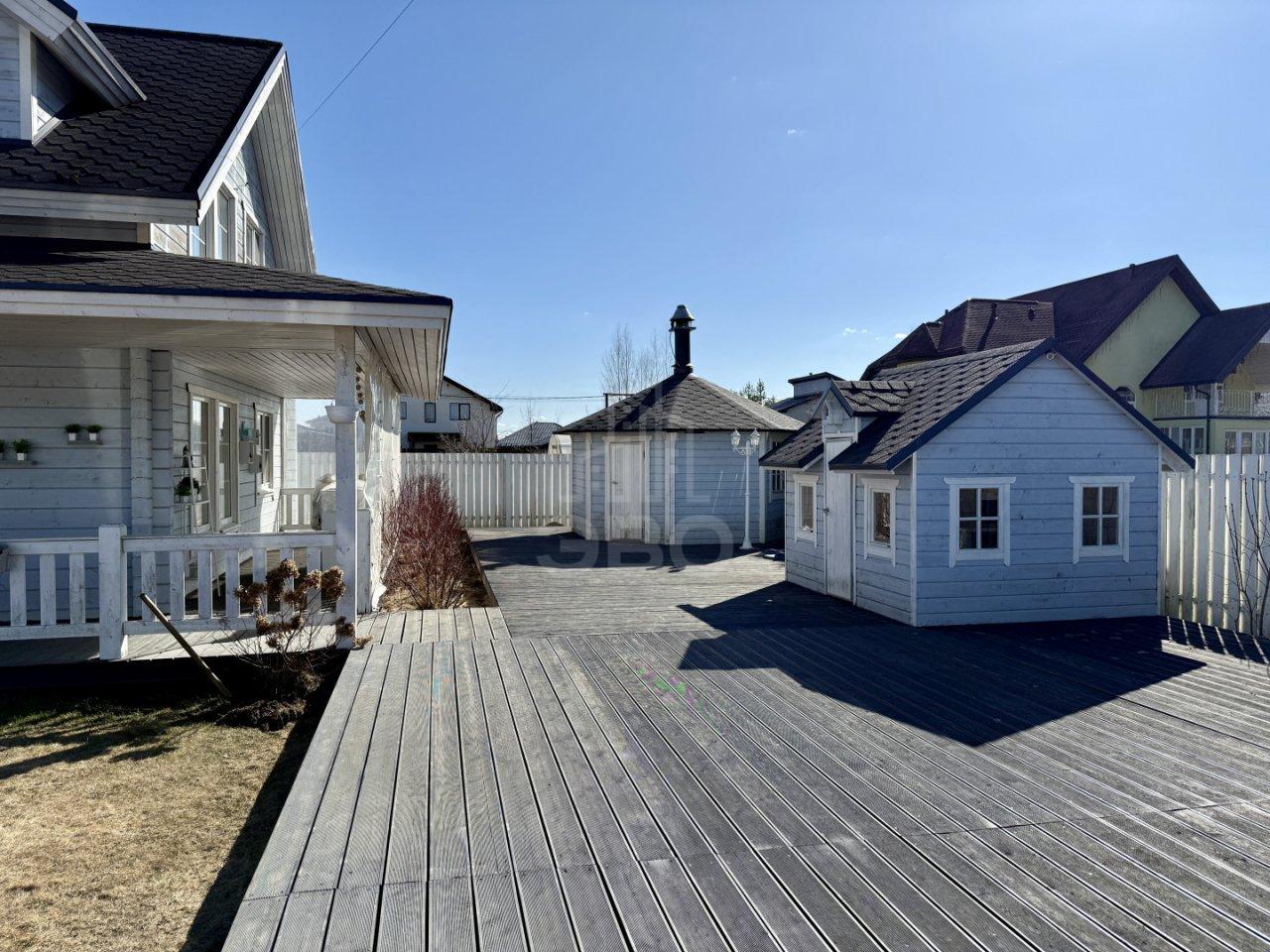 загородная недвижимость в Ленинградской области по адресу: Рябиновая ул., 17