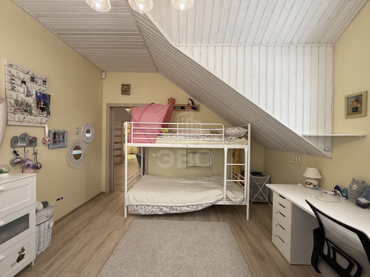 загородная недвижимость в Ленинградской области по адресу: Рябиновая ул., 17