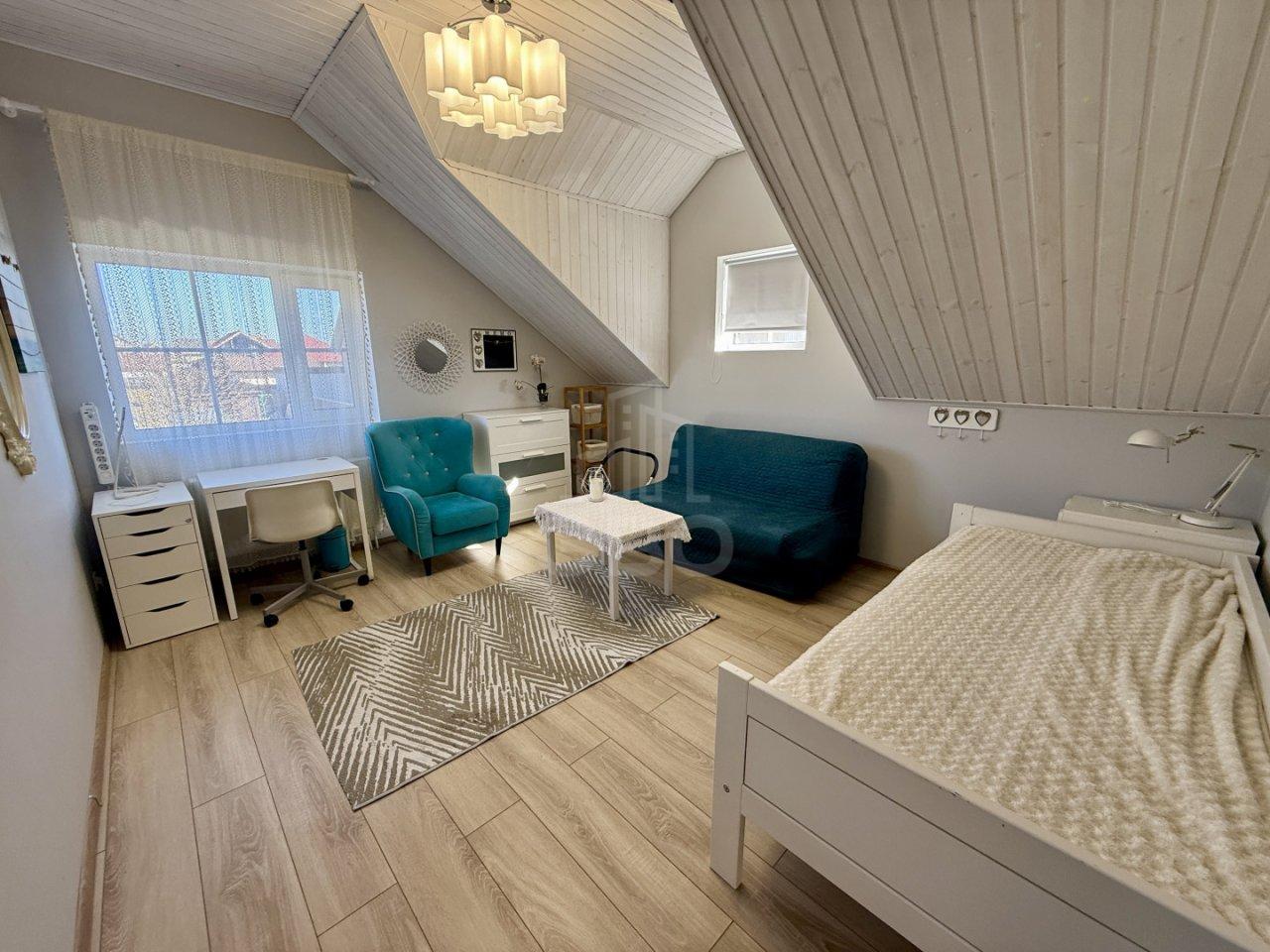 загородная недвижимость в Ленинградской области по адресу: Рябиновая ул., 17