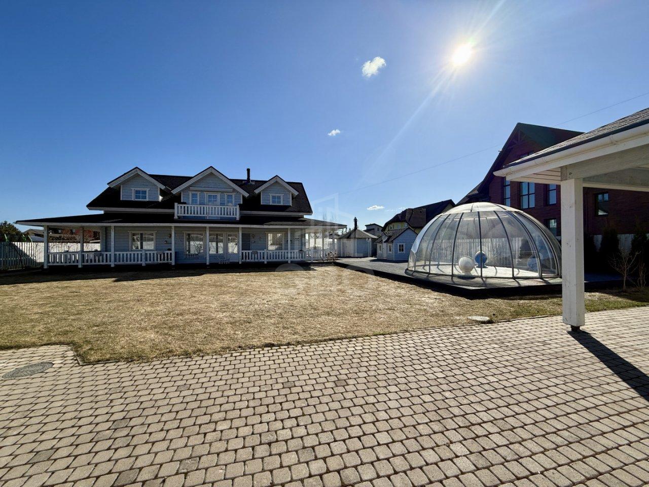 загородная недвижимость в Ленинградской области по адресу: Рябиновая ул., 17