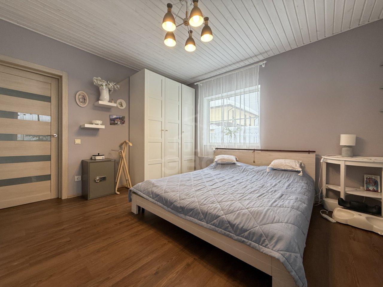 загородная недвижимость в Ленинградской области по адресу: Рябиновая ул., 17