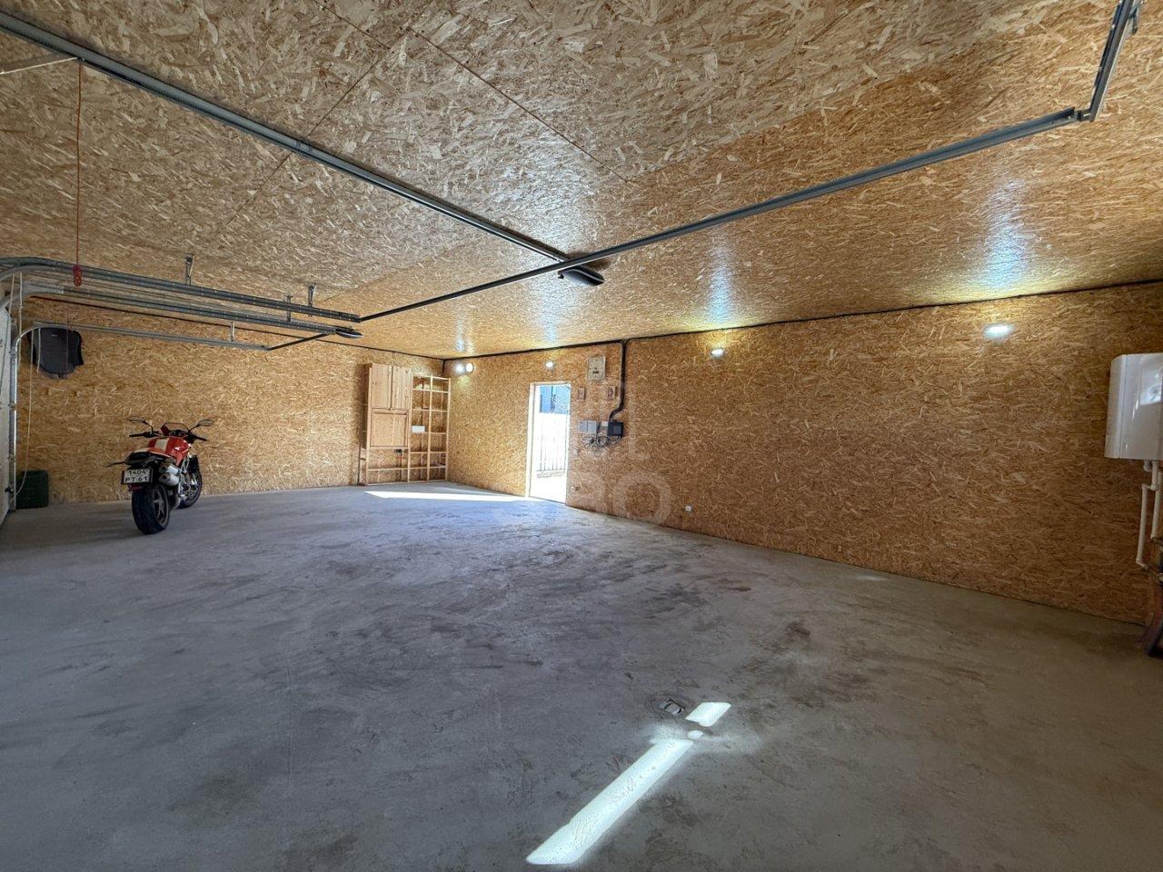 загородная недвижимость в Ленинградской области по адресу: Рябиновая ул., 17