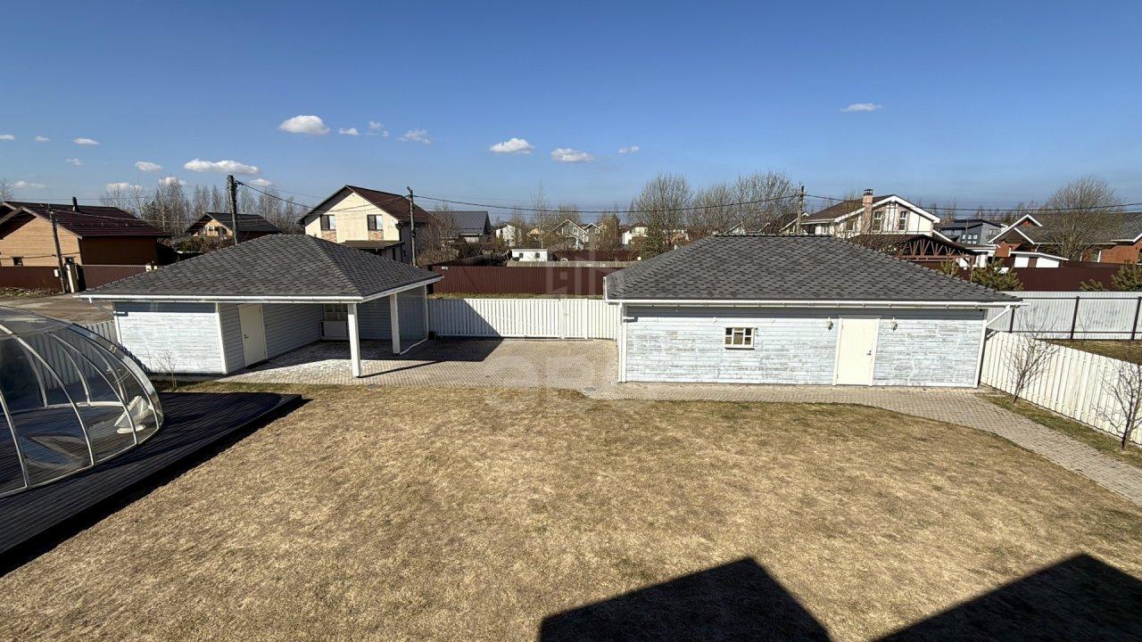 загородная недвижимость в Ленинградской области по адресу: Рябиновая ул., 17