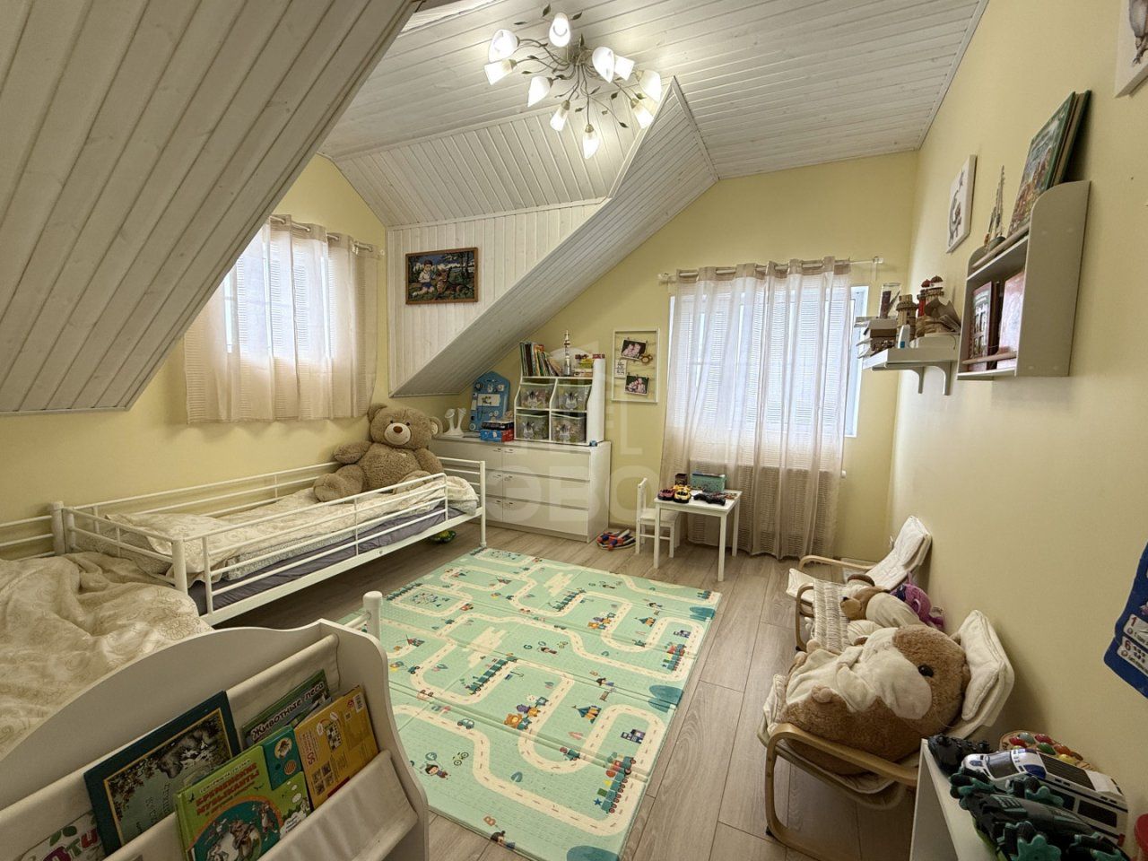 загородная недвижимость в Ленинградской области по адресу: Рябиновая ул., 17