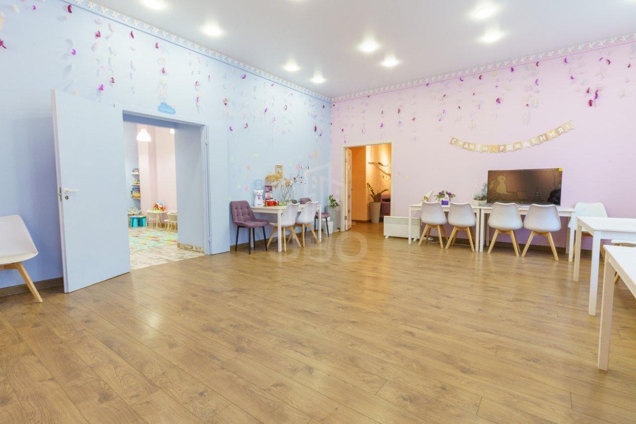 коммерция в Санкт-Петербурге по адресу: 2-я В.О. линия, 13/6