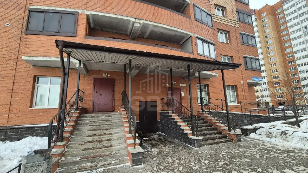 однокомнатная квартира в Санкт-Петербурге по адресу: Коммунаров ул., 190