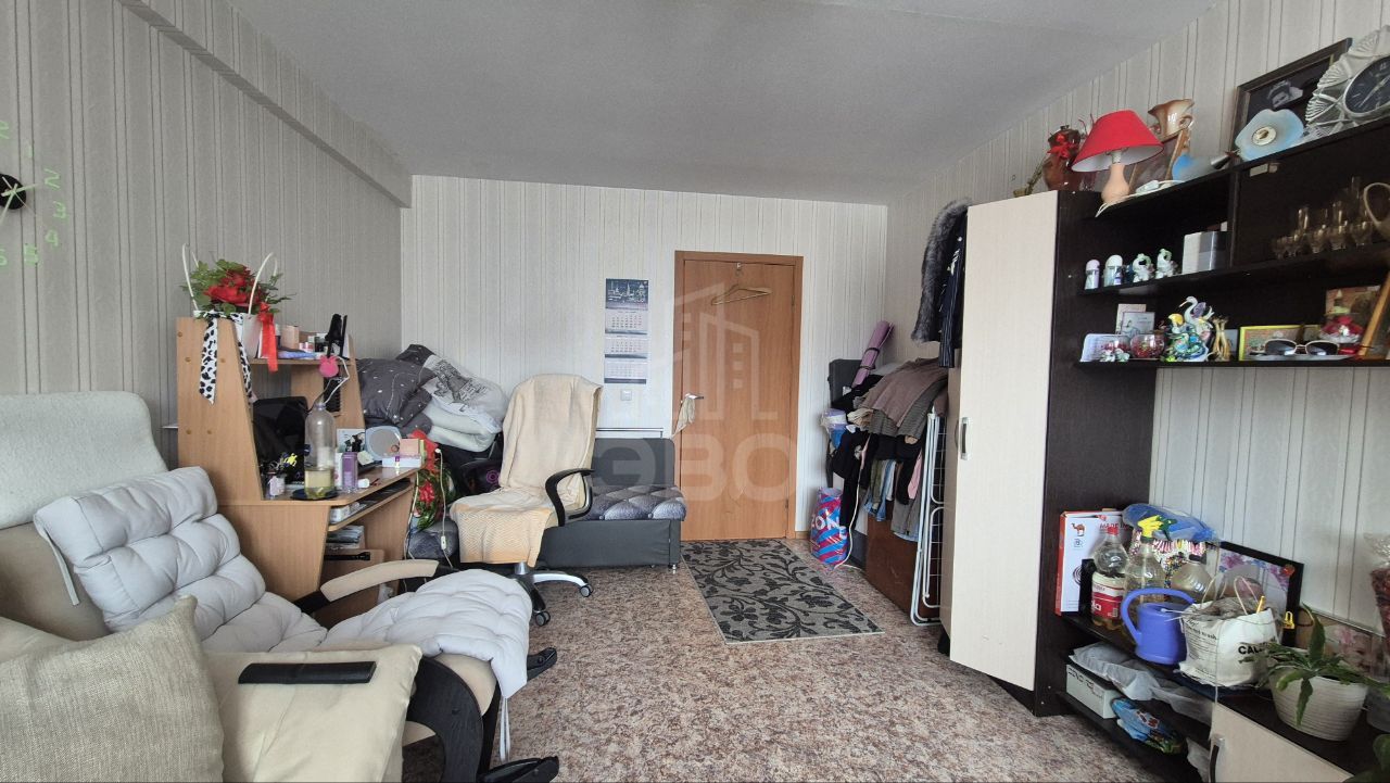 однокомнатная квартира в Санкт-Петербурге по адресу: Коммунаров ул., 190