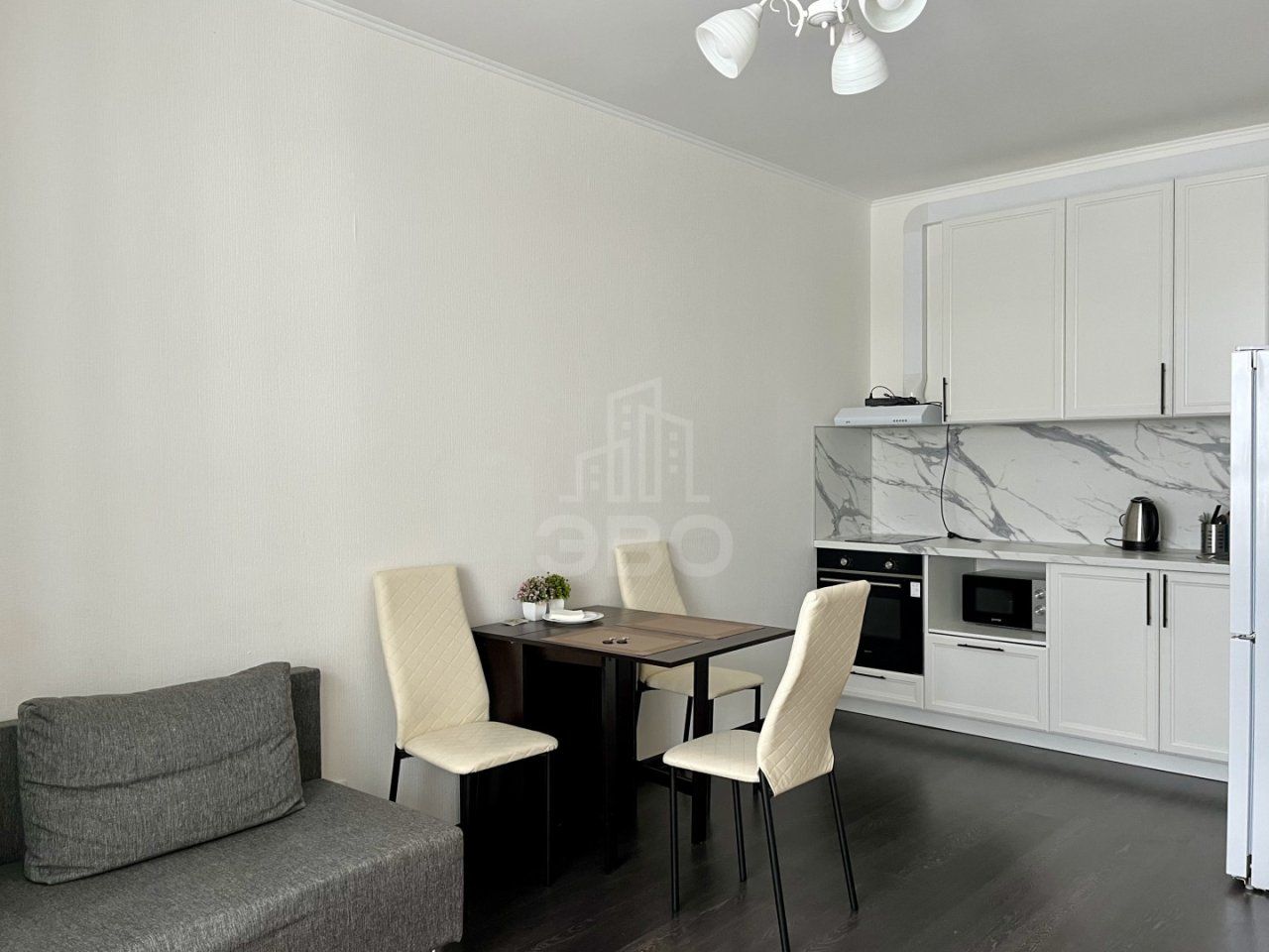 однокомнатная квартира в Санкт-Петербурге по адресу: Арцеуловская аллея, 15, к 1, строение 1