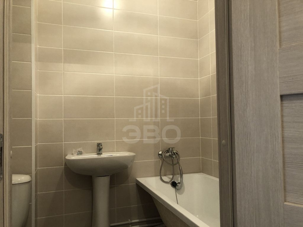 однокомнатная квартира в Санкт-Петербурге по адресу: Русановская ул., 18, к 6