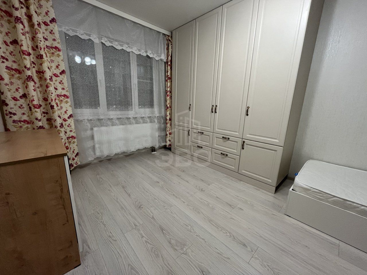 трехкомнатная квартира в Санкт-Петербурге по адресу: Ленинский проспект, 68