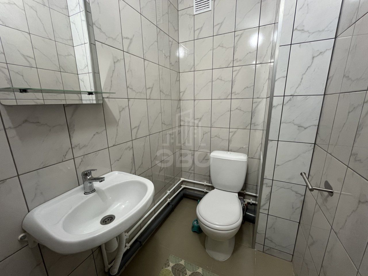 трехкомнатная квартира в Санкт-Петербурге по адресу: Ленинский проспект, 68