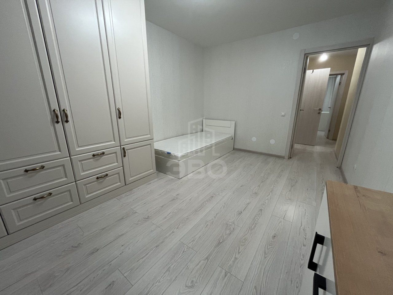 трехкомнатная квартира в Санкт-Петербурге по адресу: Ленинский проспект, 68