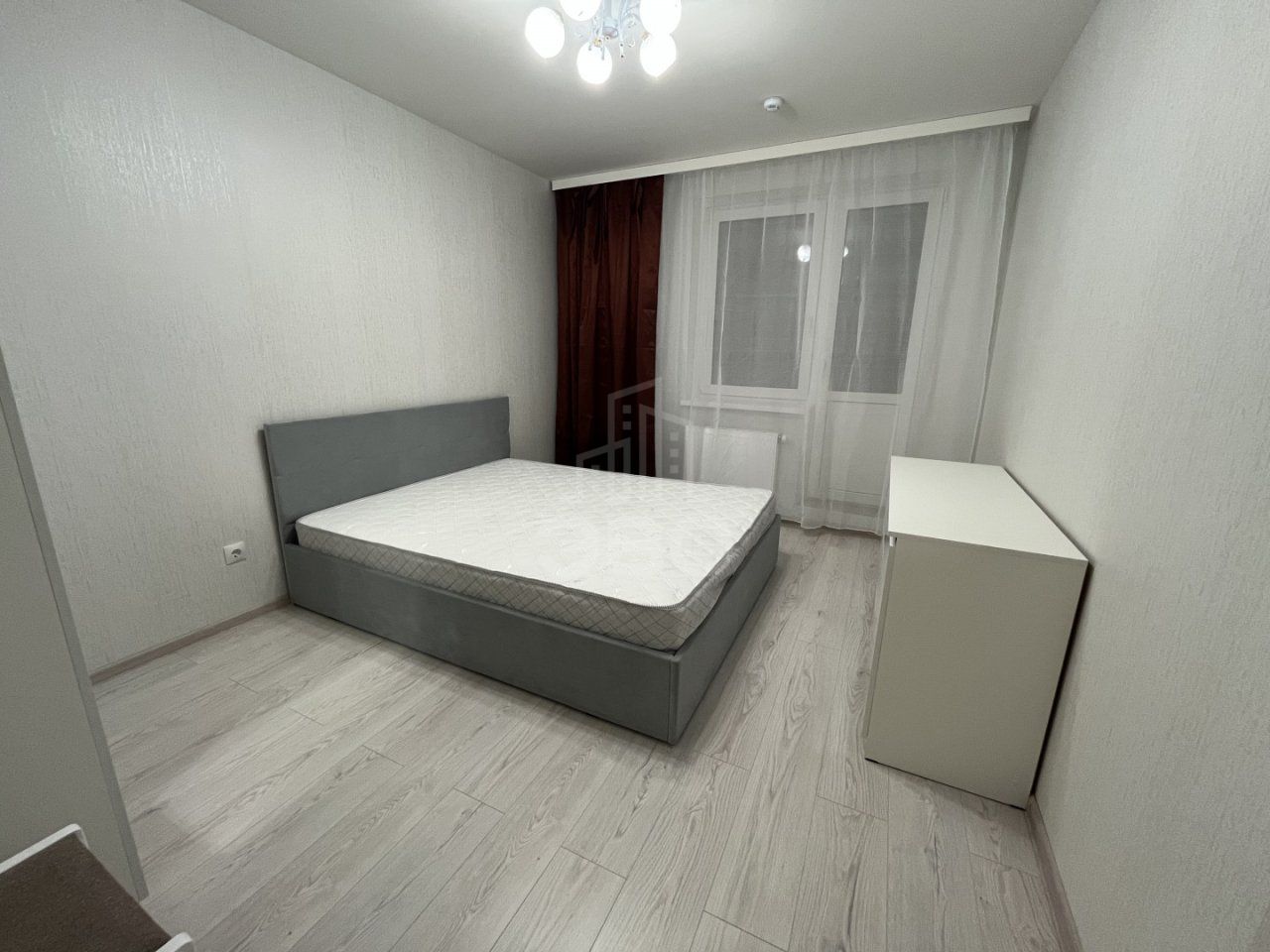 трехкомнатная квартира в Санкт-Петербурге по адресу: Ленинский проспект, 68