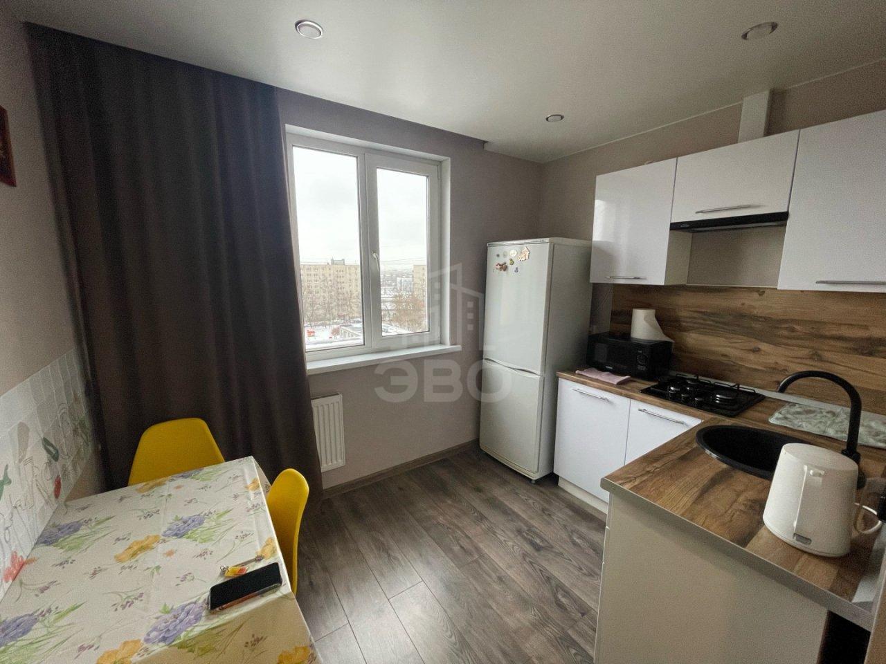 однокомнатная квартира в Санкт-Петербурге по адресу: Малая Балканская ул., 42, к 3