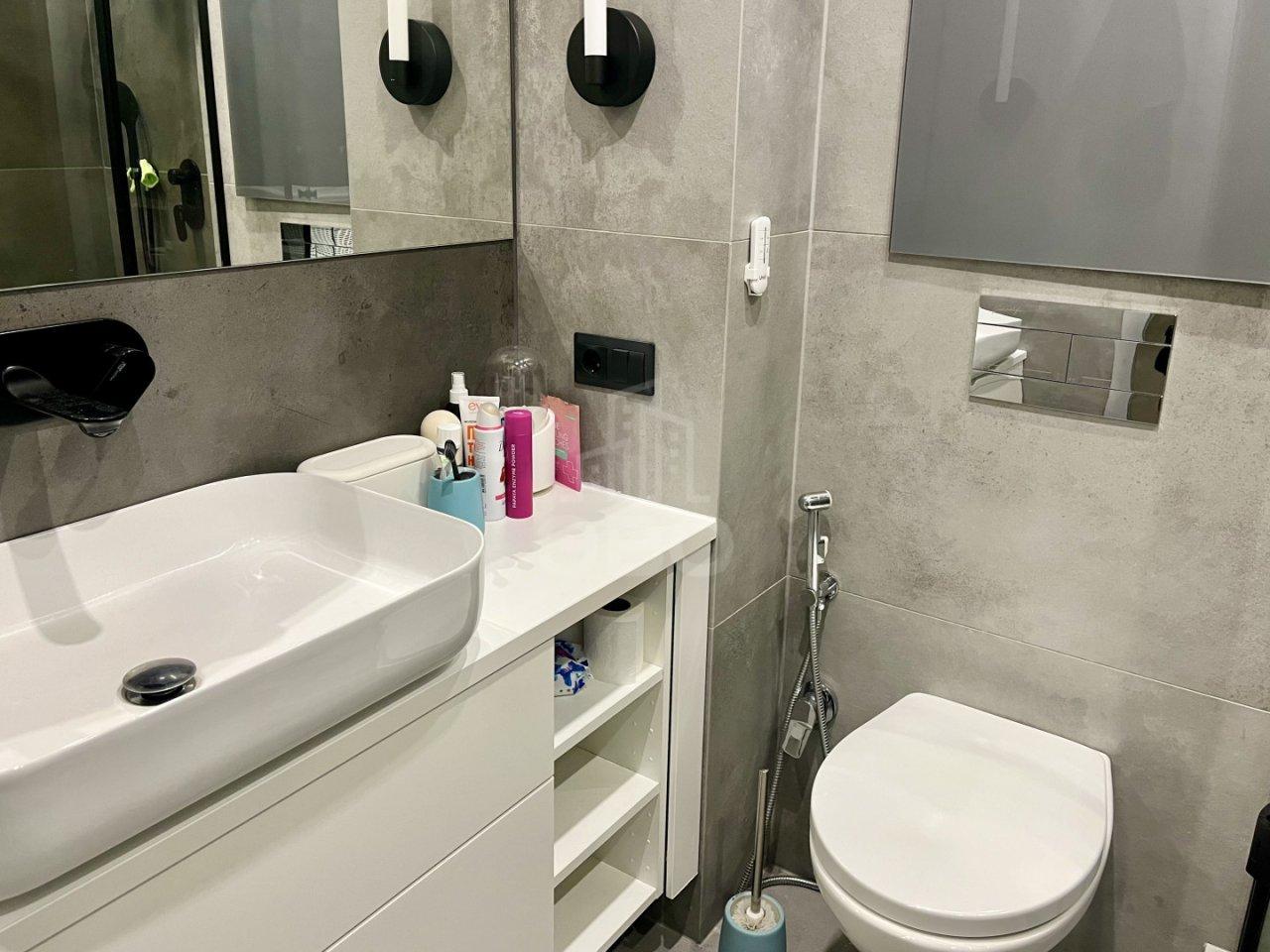 однокомнатная квартира в Санкт-Петербурге по адресу: Маршала Казакова ул., 72, к 1