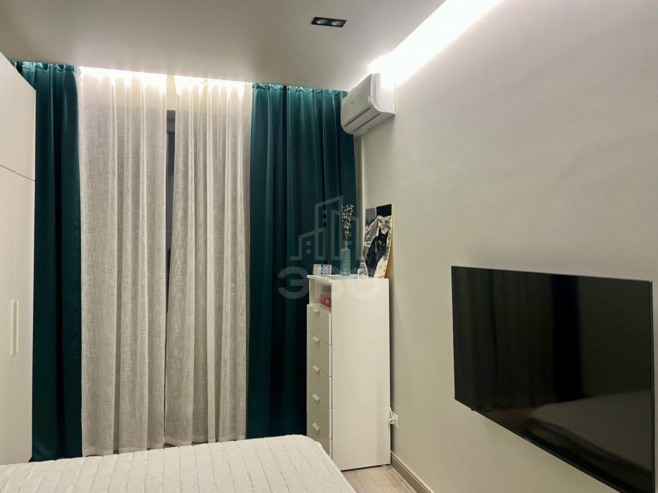 однокомнатная квартира в Санкт-Петербурге по адресу: Маршала Казакова ул., 72, к 1