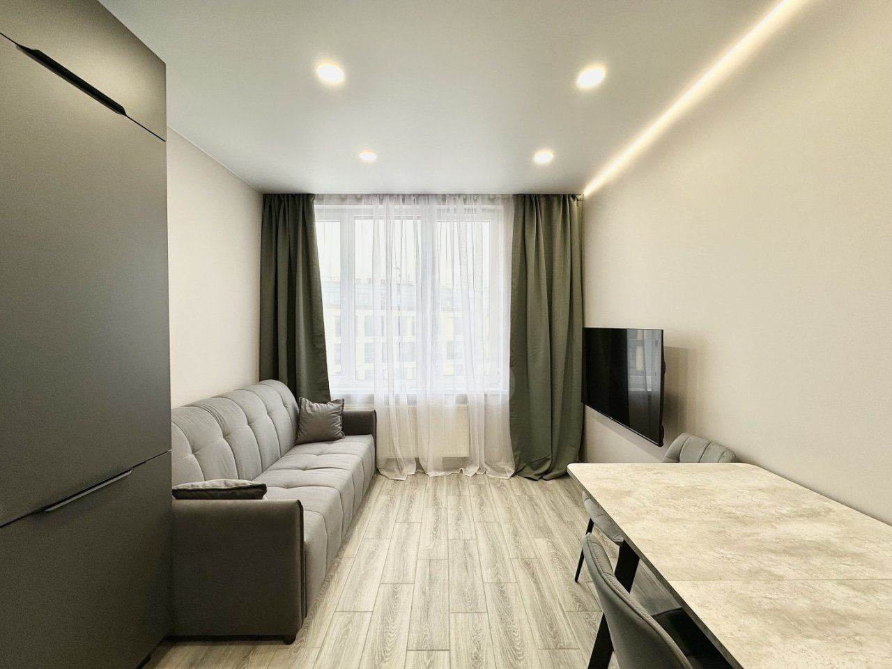 однокомнатная квартира в Санкт-Петербурге по адресу: Белоостровская ул., 28