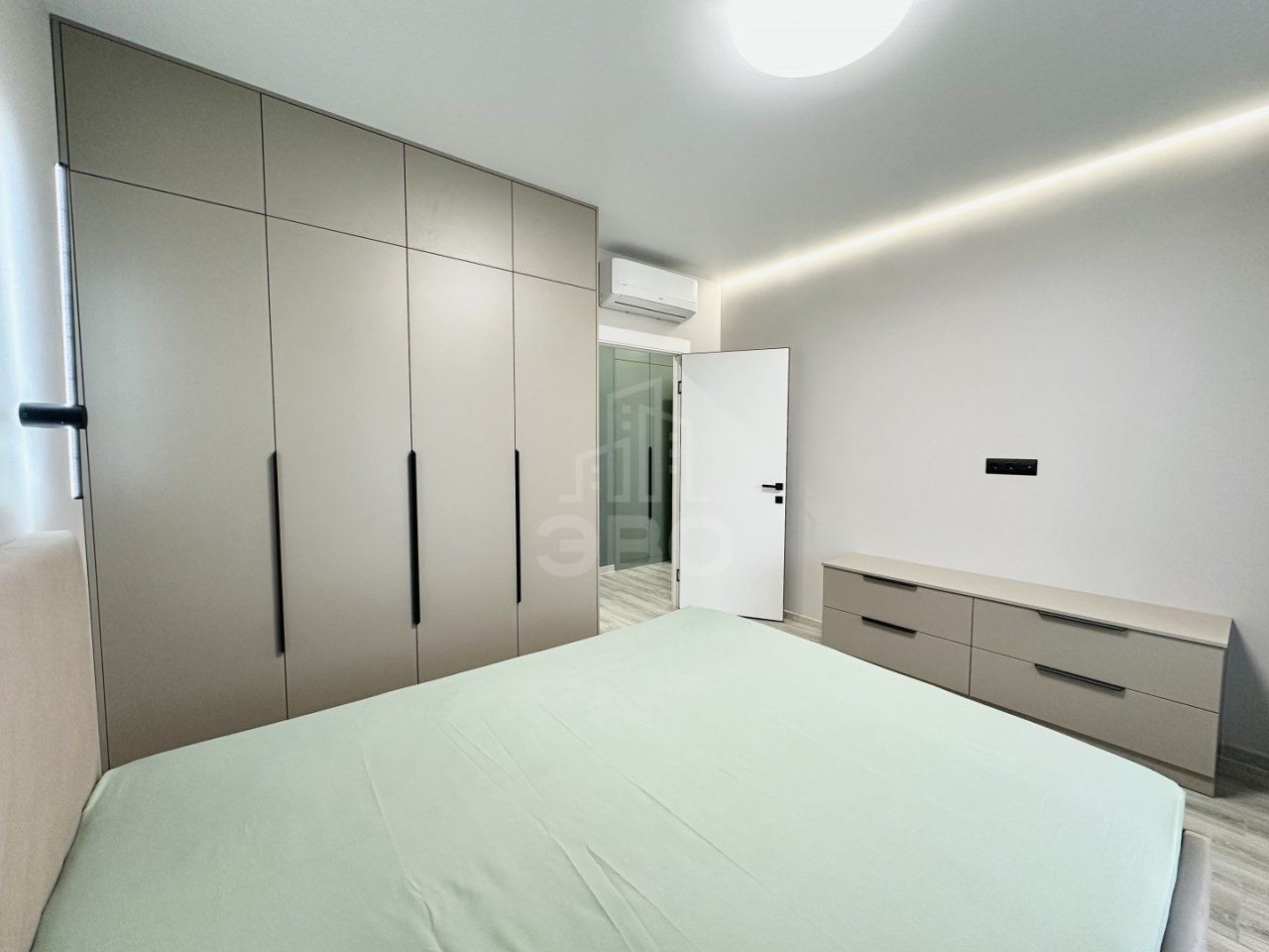 однокомнатная квартира в Санкт-Петербурге по адресу: Белоостровская ул., 28