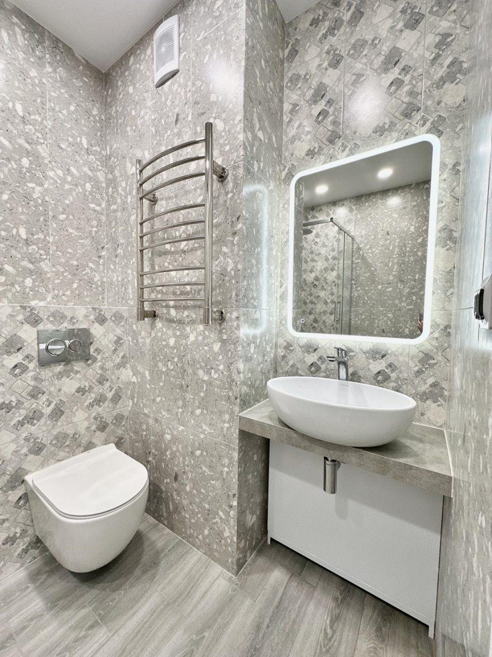 однокомнатная квартира в Санкт-Петербурге по адресу: Белоостровская ул., 28