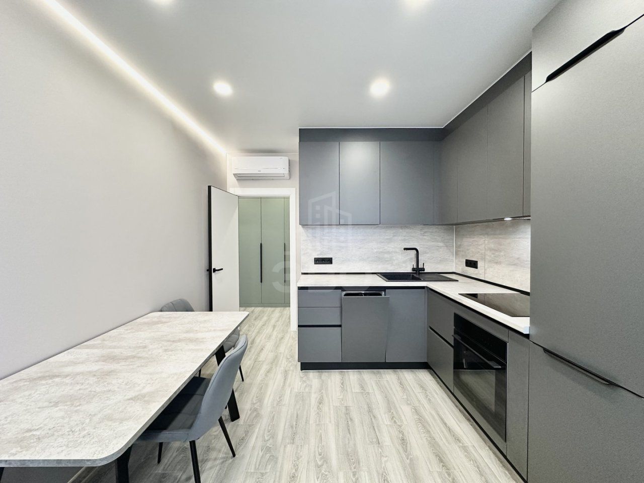 однокомнатная квартира в Санкт-Петербурге по адресу: Белоостровская ул., 28