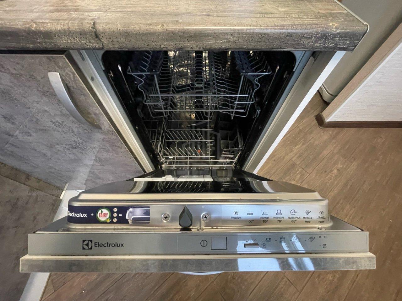 однокомнатная квартира в Санкт-Петербурге по адресу: Ярослава Гашека ул., 2