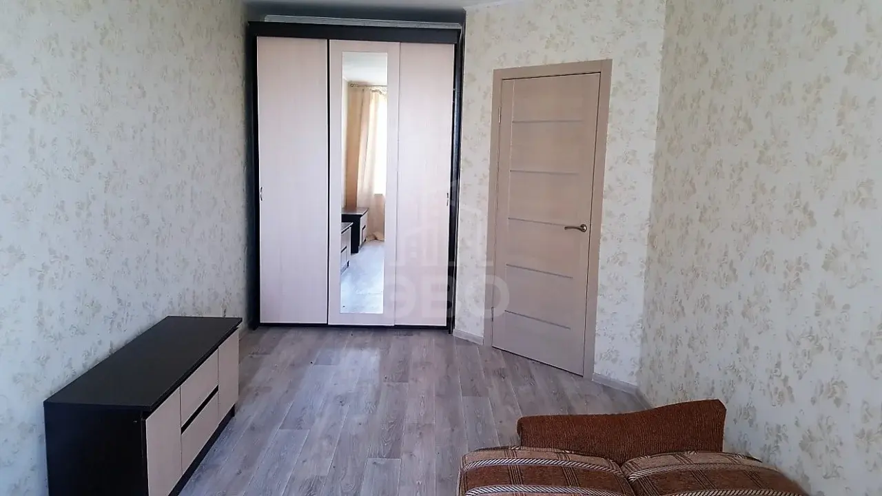 однокомнатная квартира в Санкт-Петербурге по адресу: Охтинская аллея, 10, к 1