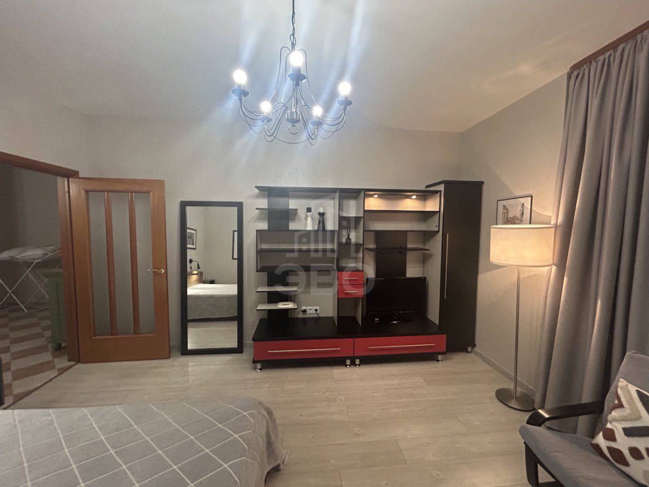 однокомнатная квартира в Санкт-Петербурге по адресу: Поликарпова аллея, 6, к 1