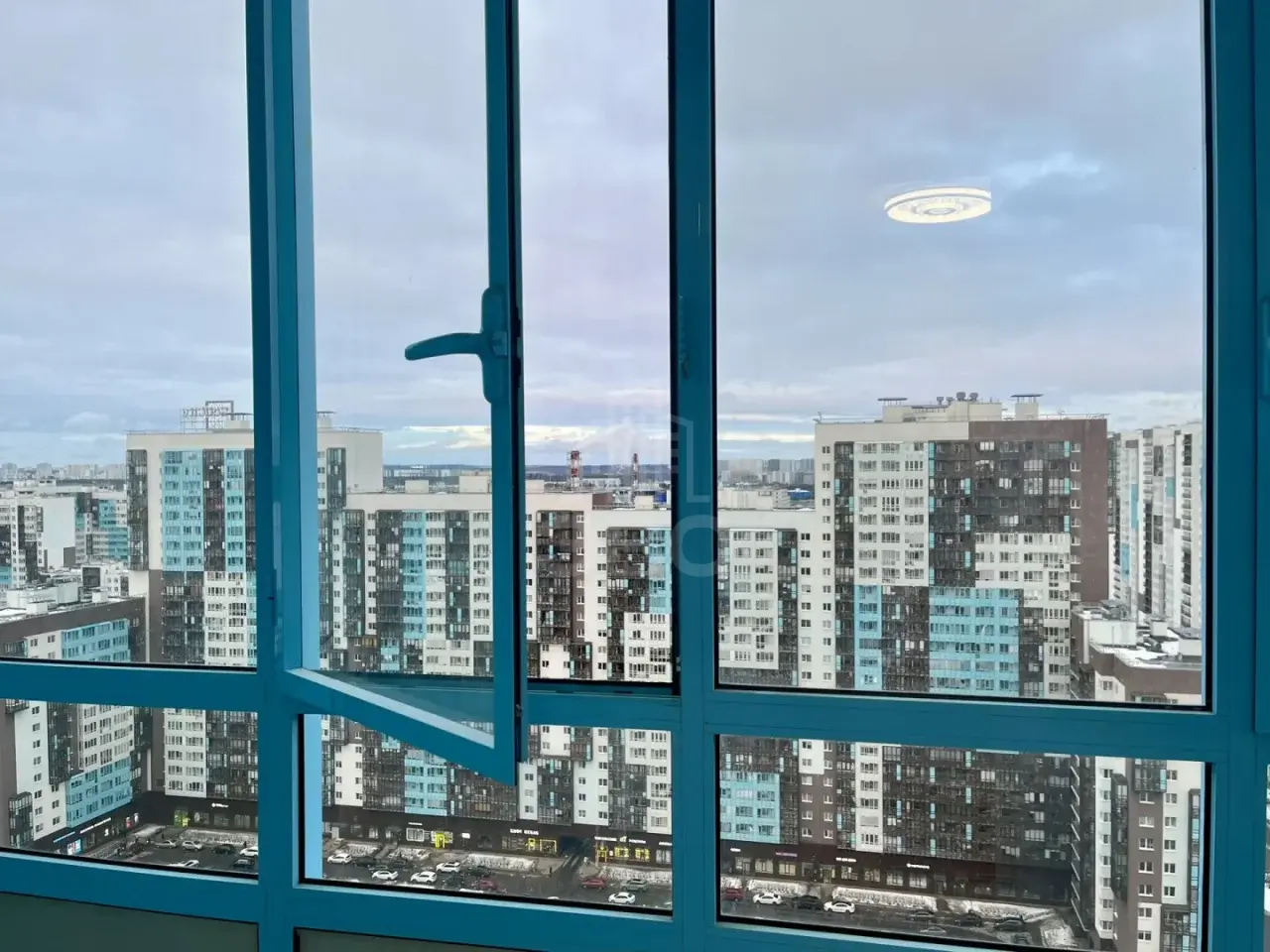 однокомнатная квартира в Санкт-Петербурге по адресу: Комендантский проспект, 64, к 1