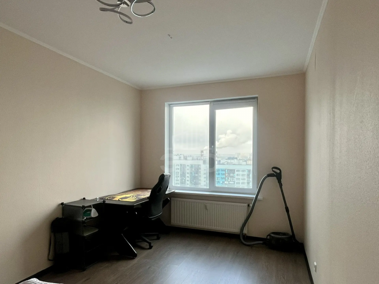 однокомнатная квартира в Санкт-Петербурге по адресу: Комендантский проспект, 64, к 1